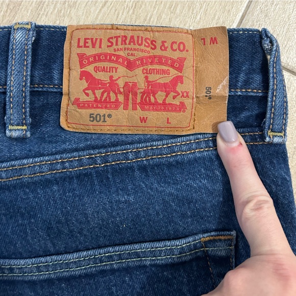 Levi’s 501 jeans w44 L30 men’s blue denim button fly vintage - Picture 4 of 8